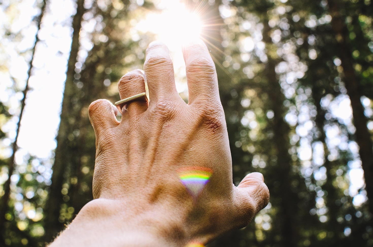 5 Ways Hypnosis Aids in UFO Exploration